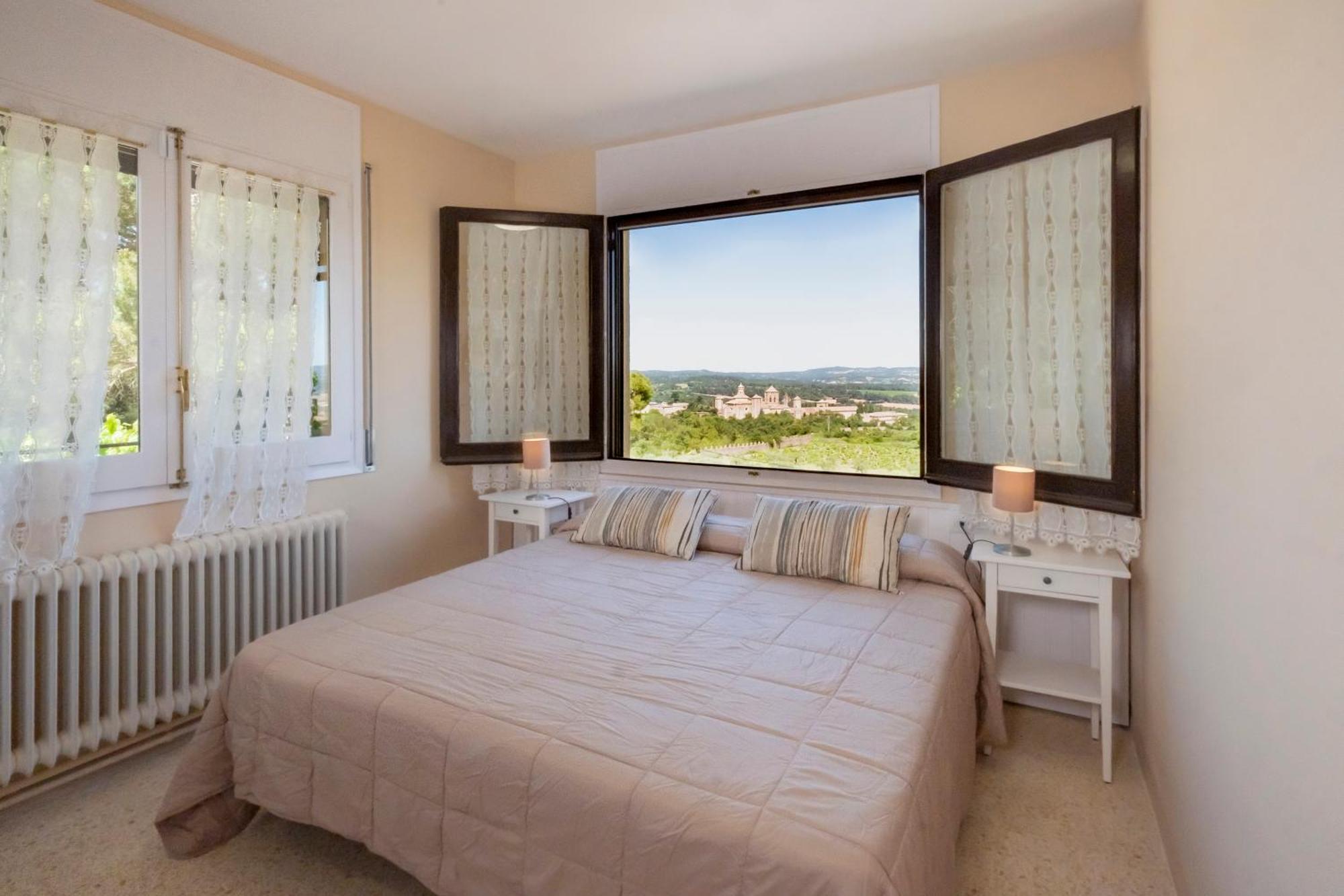 La Capella Hostel *
