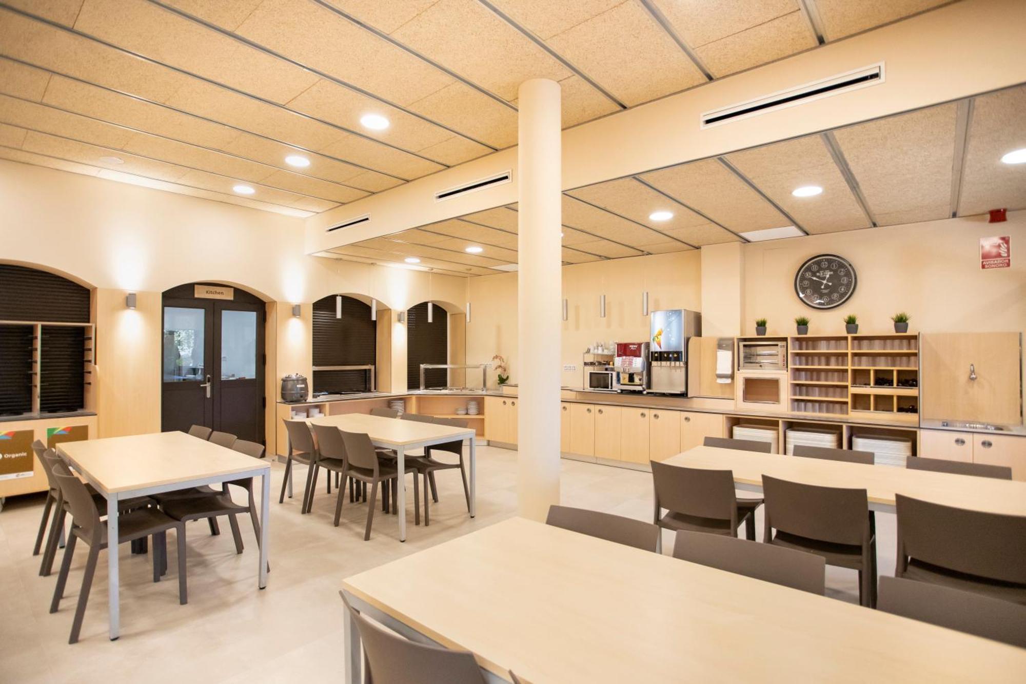 La Capella Hostel *