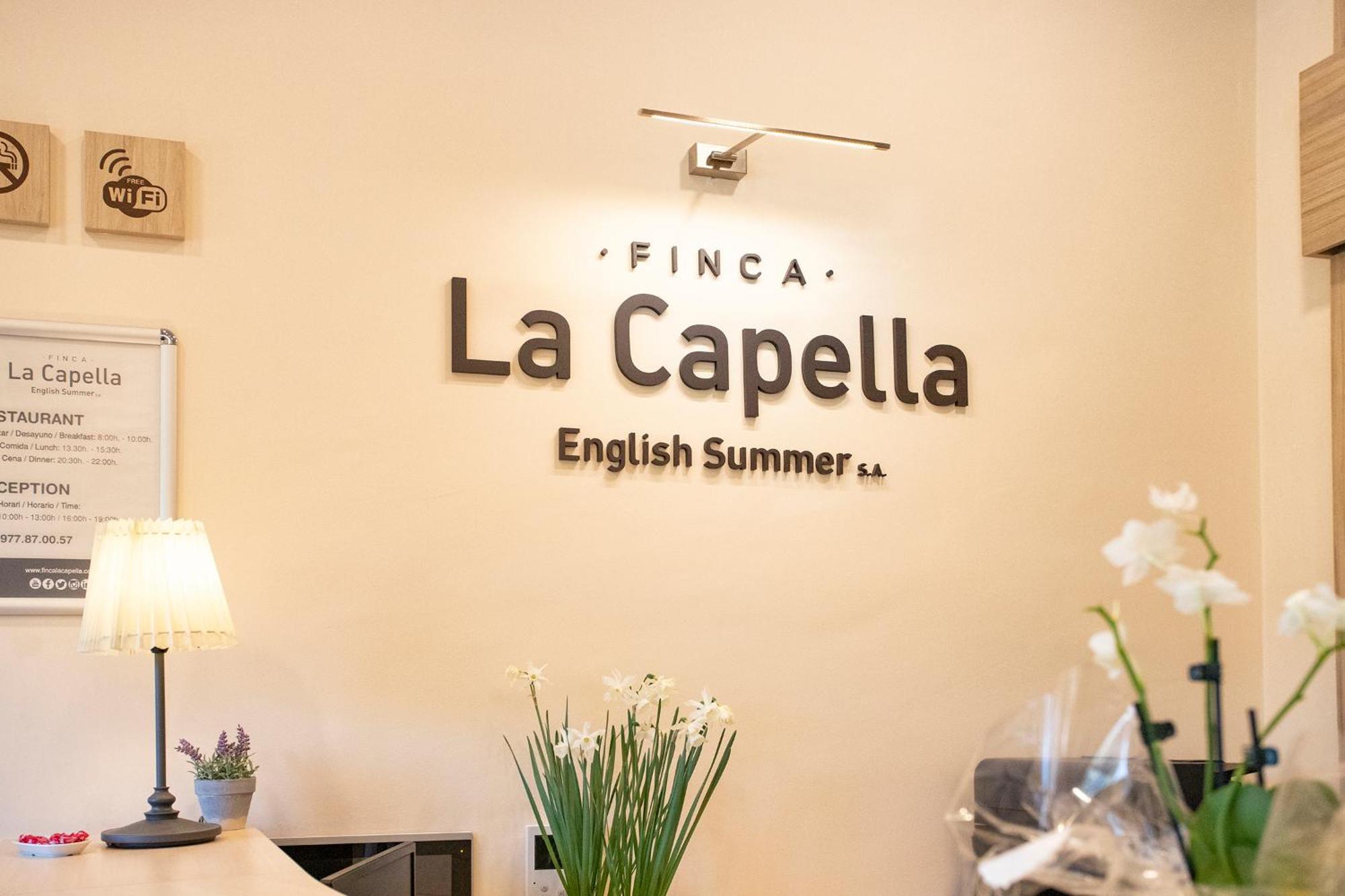 La Capella Hostel *