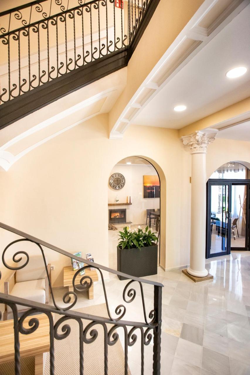 Hostel La Capella Poblet